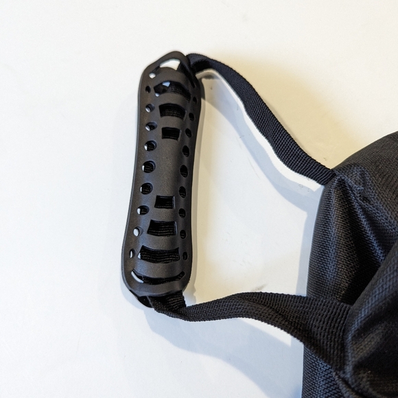 Amoise Fire Pit Cover Round Black 22" x 16" New in Bag - Picture 4 of 5